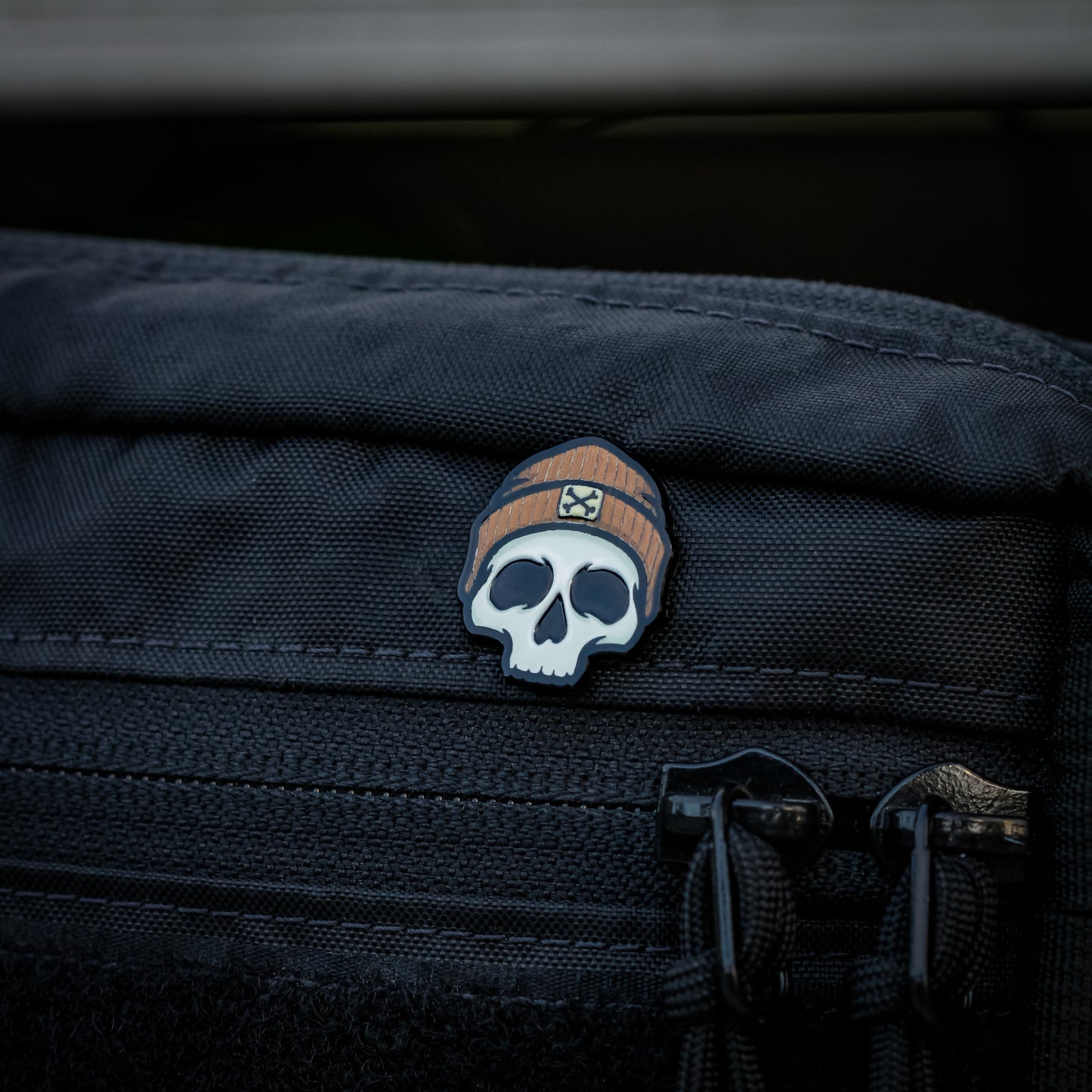 RIOT SKULL enamel pin