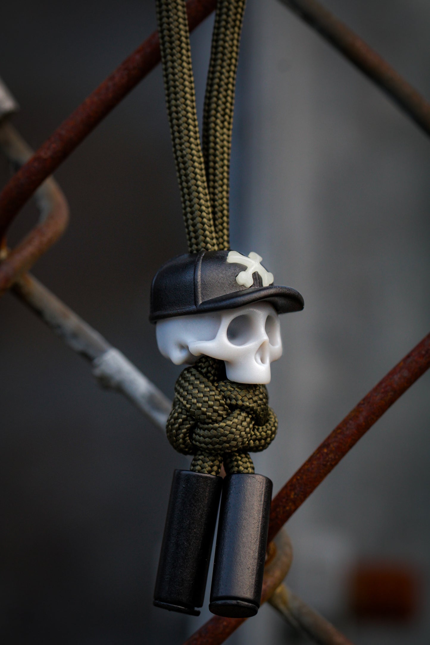 V3 SNAPBACK Riot Skull Bead