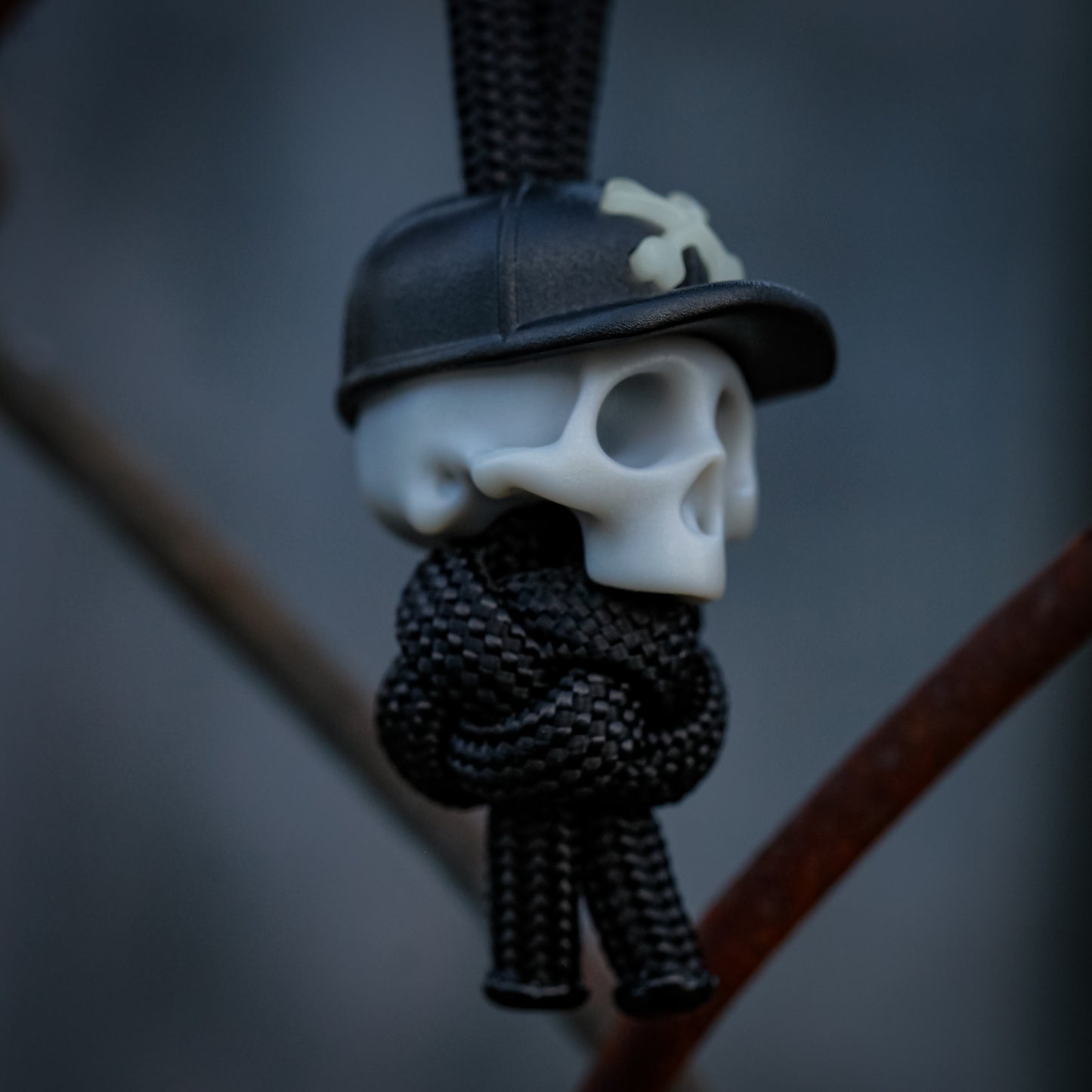 V3 SNAPBACK Riot Skull Bead