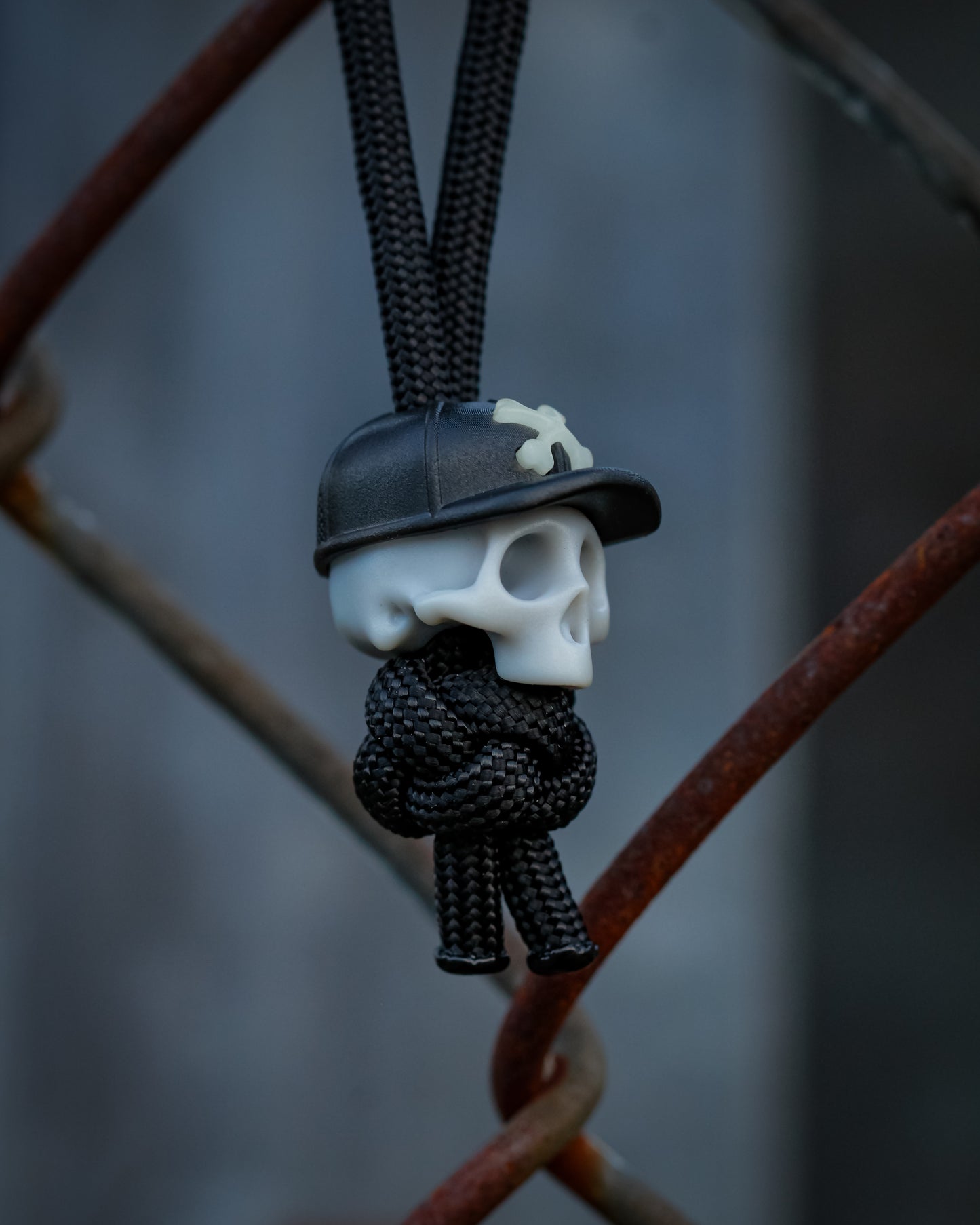 V3 SNAPBACK Riot Skull Bead