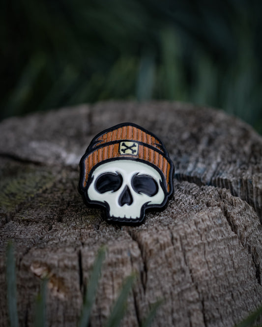 RIOT SKULL enamel pin